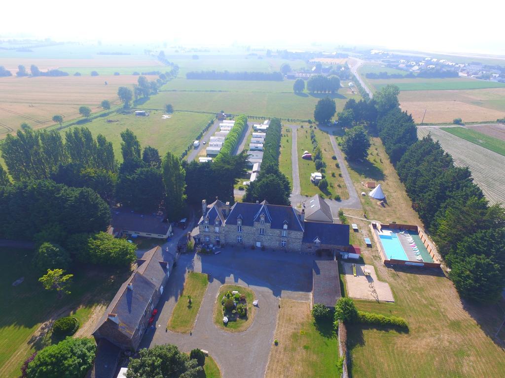 Domaine De L'Aumone Hotel Cherrueix Exterior photo
